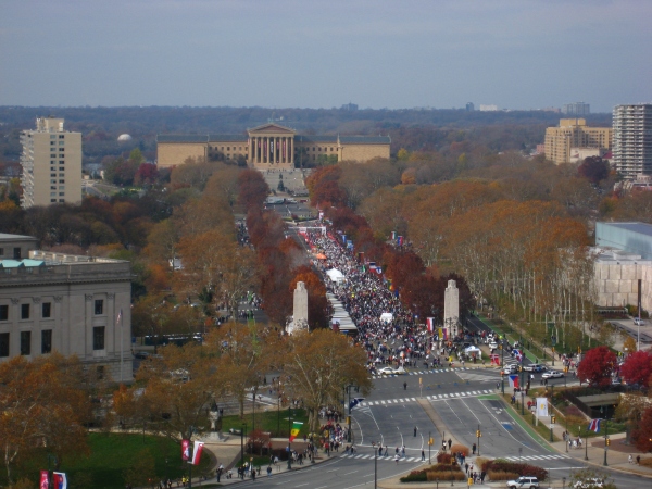 Ben Franklin Parkway and the Philly Marathon